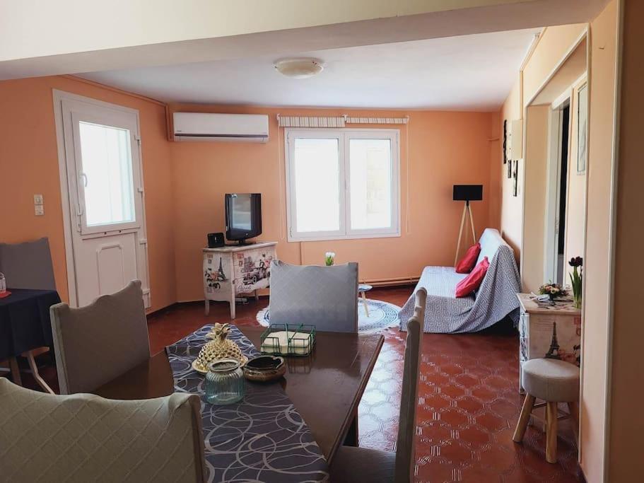 Afentis Apartment Agia Ermioni Eksteriør billede